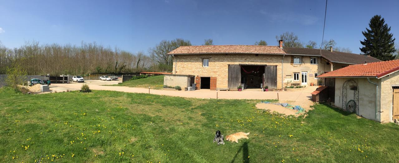 مبيت وإفطار Arbigny La Ferme Du Bonheur المظهر الخارجي الصورة